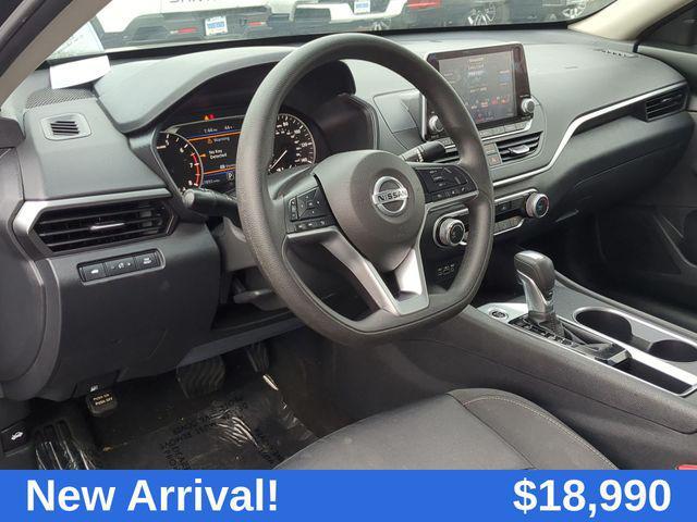 2022 nissan altima 2.5 sv
