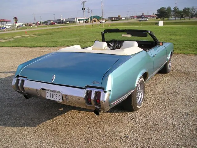 1970 olds cutlass supreme convertible