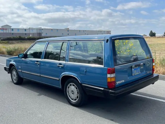 1986 volvo gle station wagon california wagon blue nice!