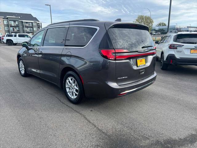 2022 chrysler pacifica touring l