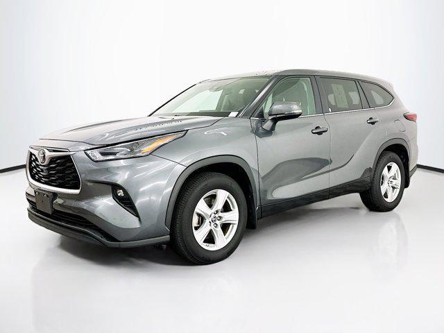 2024 toyota highlander le