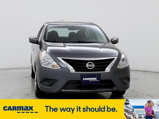 2018 nissan versa sv