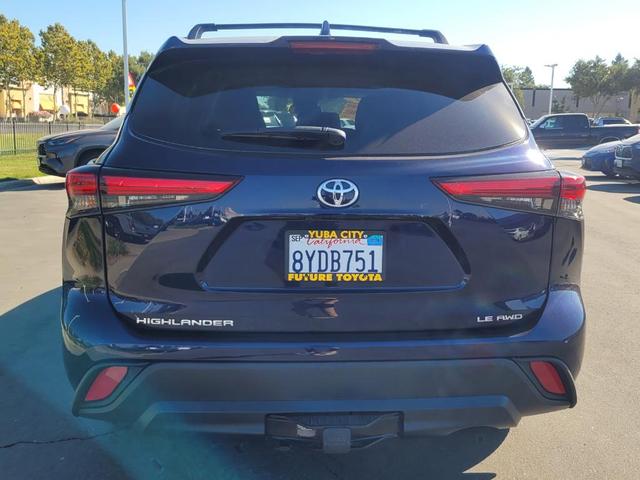 2021 toyota highlander le