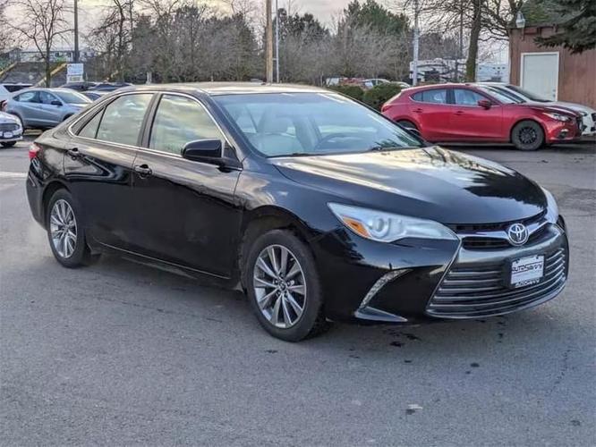 2015 toyota camry xle sedan 4d in hauser, idaho