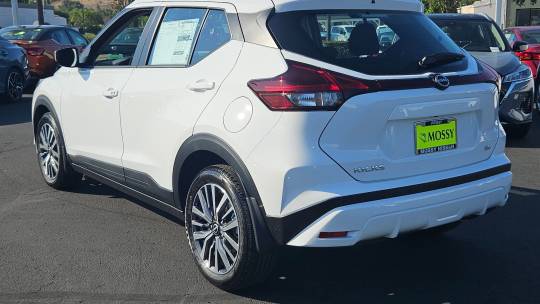 2024 Nissan Kicks