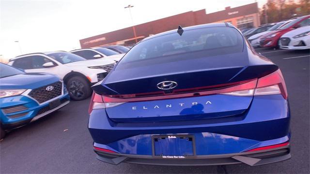 2022 hyundai elantra sel