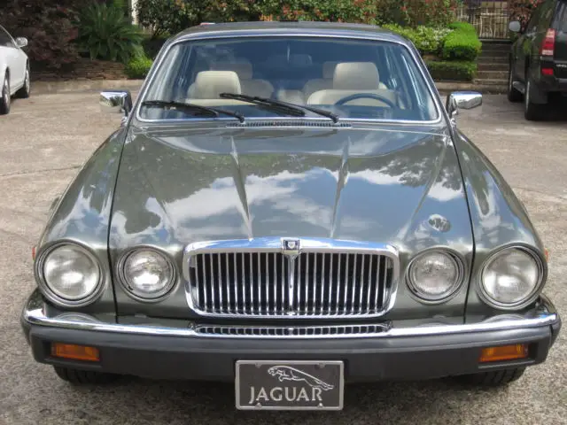 1987 jaguar xj6 vanden plas series iii