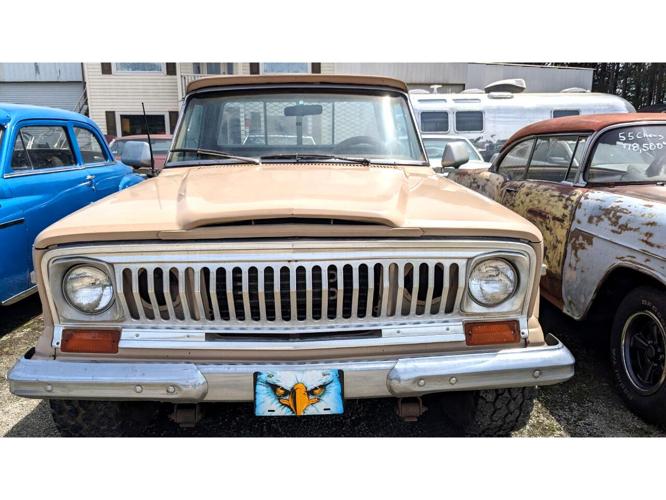 1977 jeep pickup in gray court, south carolina
