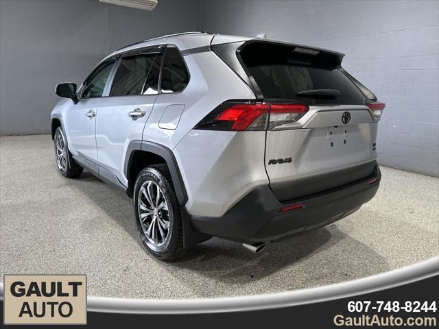 2022 toyota rav4 xle