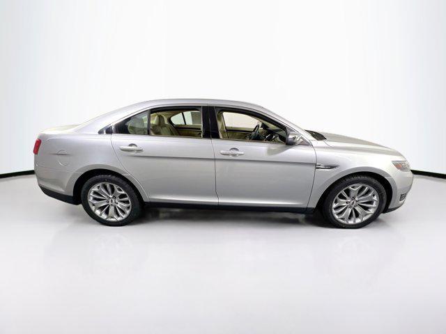 2019 ford taurus limited