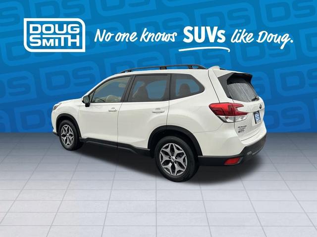 2023 subaru forester premium