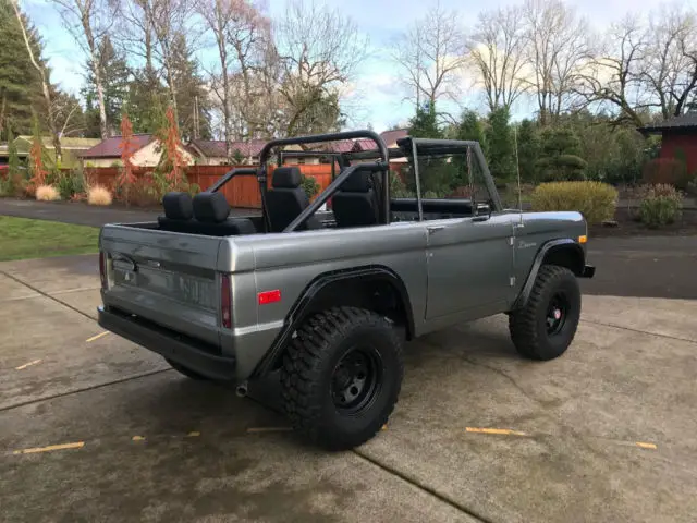 1971 ford early bronco - fresh restoration, 302 v8 choice of tops - runs great!