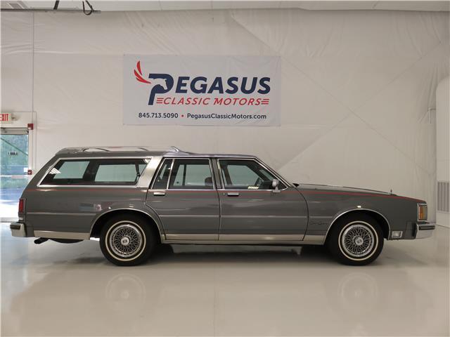 1990 oldsmobile custom cruiser, grey metallic with 83,000 miles available now!