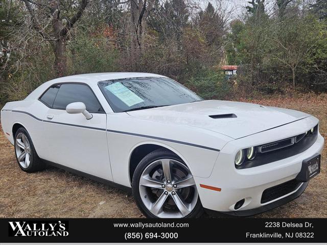 2015 dodge challenger sxt