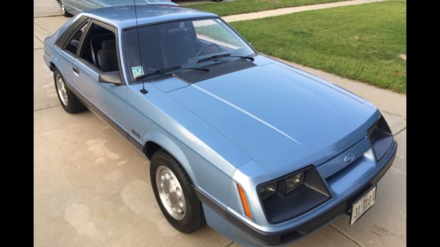 1985 ford mustang 5.0 lx