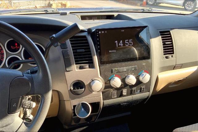 2012 toyota tundra grade