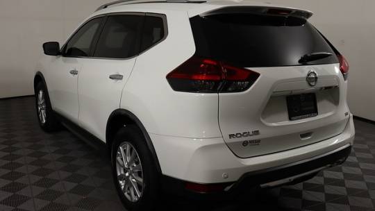 2020 nissan rogue sv