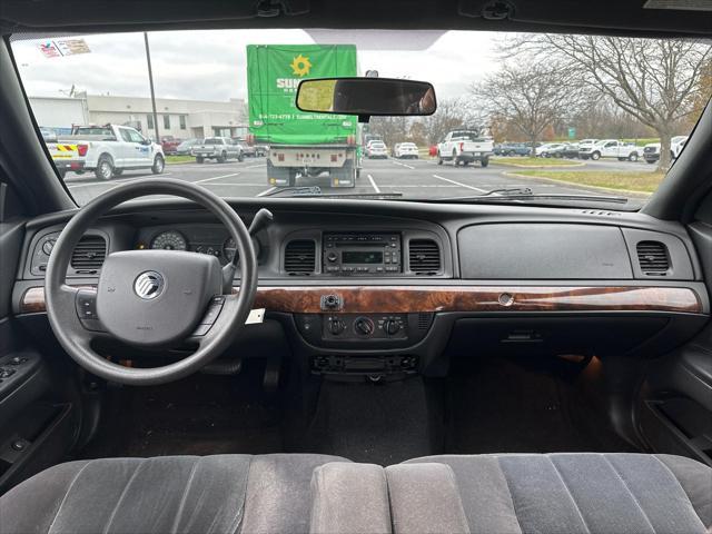 2006 mercury grand marquis gs