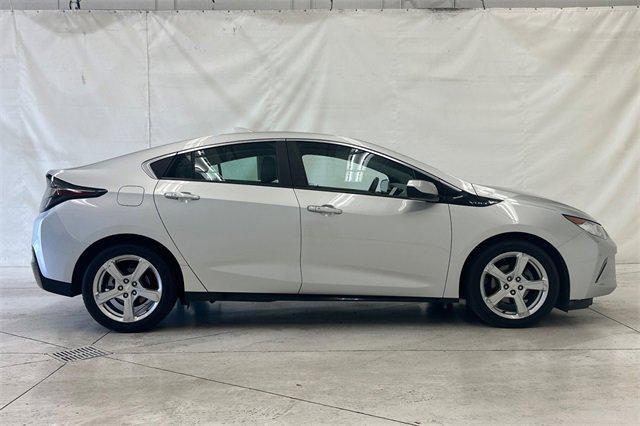 2018 chevrolet volt lt