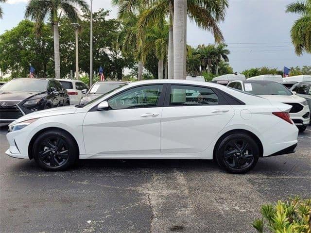 2023 hyundai elantra hybrid blue in miami, florida