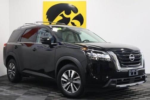 2023 nissan pathfinder sl in iowa city, iowa