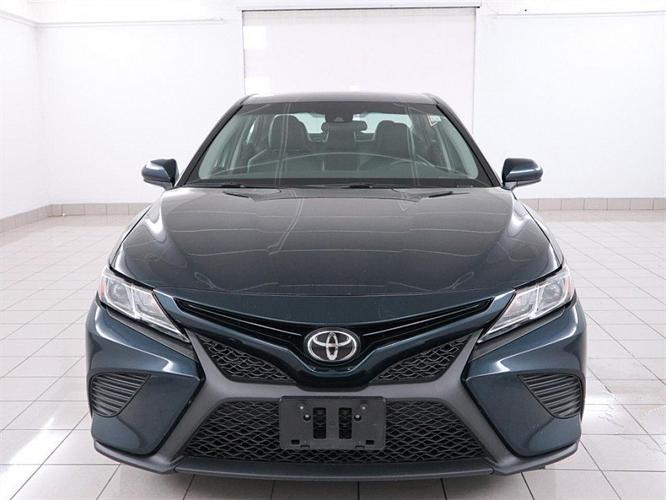 used 2018 toyota camry se sedan lawrence, ks 66046 for sale in laurence, kansas