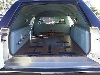 1978 superior buick precision crown landau end load hearse. runs great. 80k