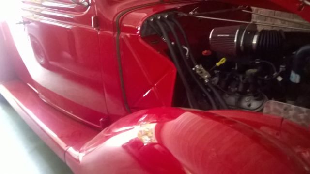 1936 ford 5 window coupe (vicktory red)