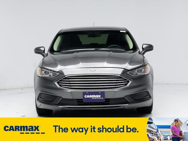 2017 ford fusion hybrid se