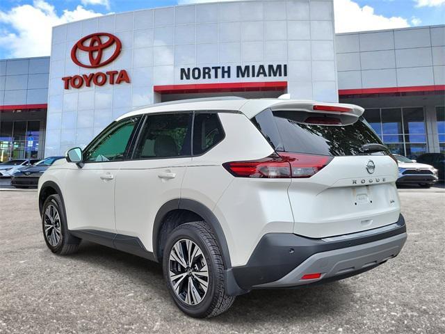 2021 nissan rogue sv