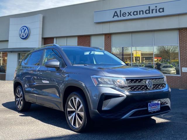 2022 volkswagen taos 1.5t se
