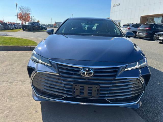 2022 toyota avalon limited