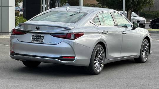 2025 Lexus ES