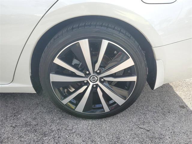 2020 nissan altima sr fwd