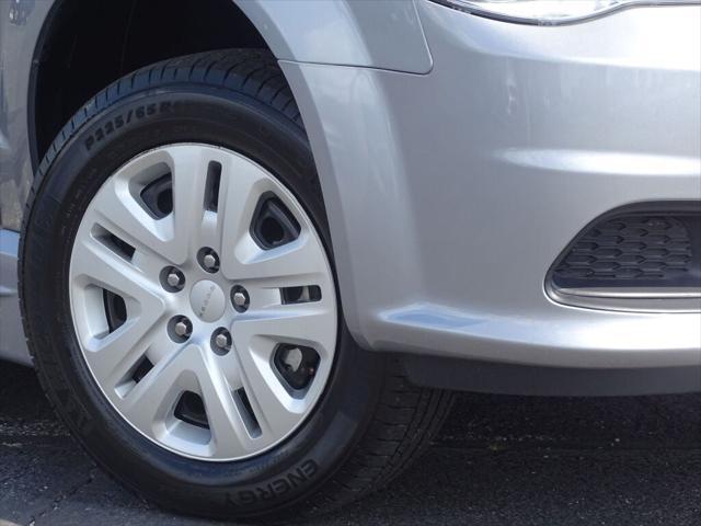 2019 dodge grand caravan se