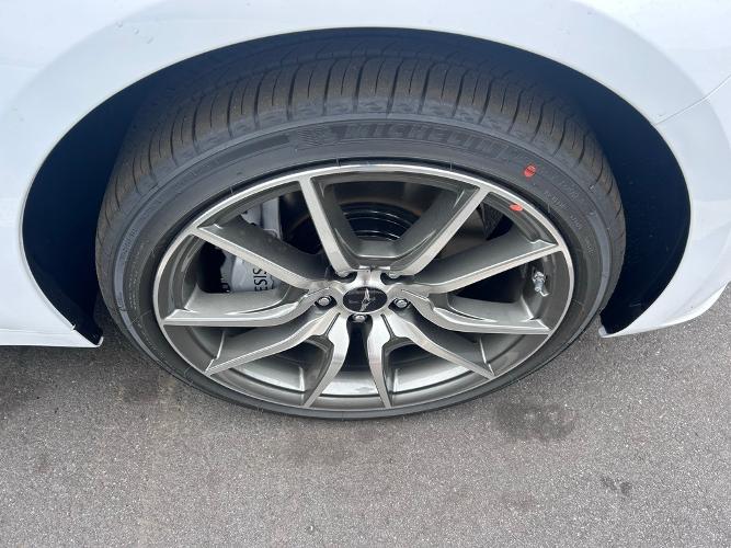 new 2025 genesis g70 2.5t
