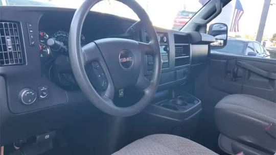 2017 GMC Savana