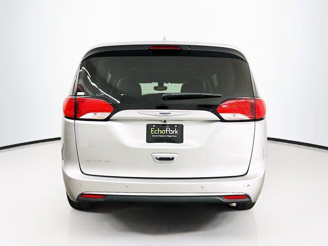2018 chrysler pacifica touring-l