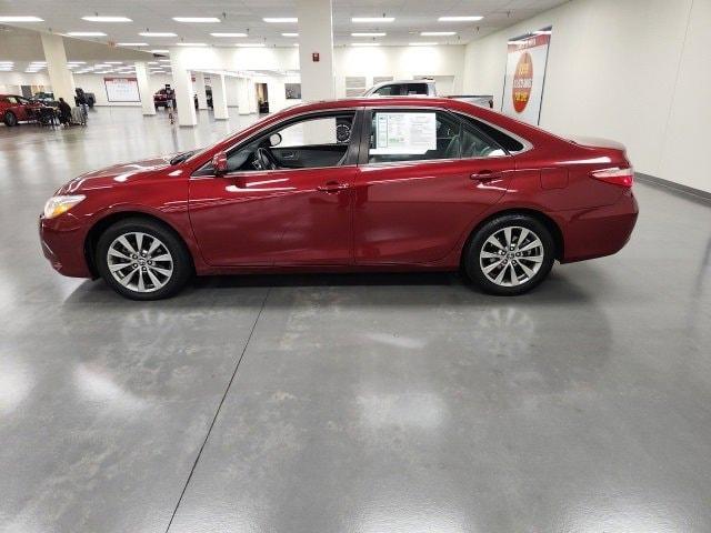 2016 toyota camry xle