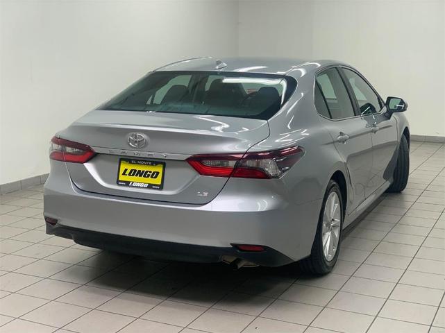 2024 toyota camry le