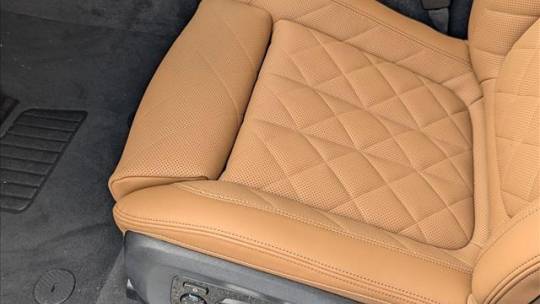 2025 BMW X7