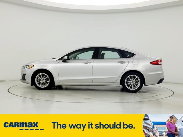 2019 ford fusion se