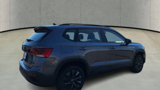 2024 Volkswagen Taos s