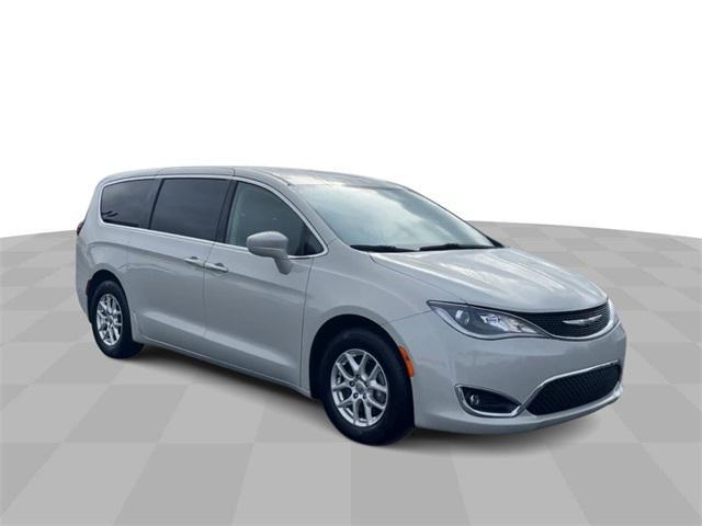 2020 chrysler pacifica touring