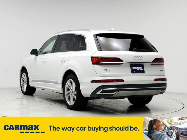 2023 audi q7 premium plus