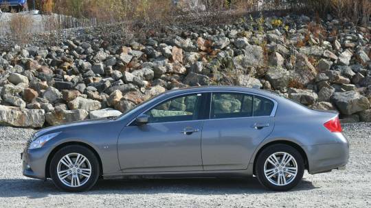 2015 Infiniti Q40