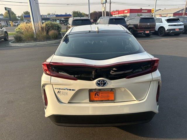 2020 toyota prius prime le