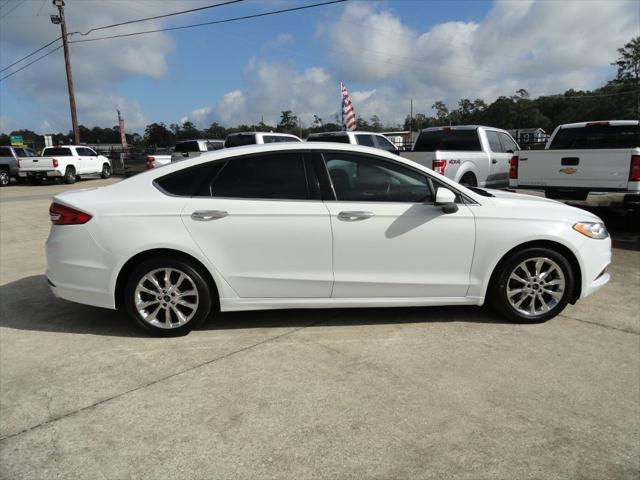 2017 ford fusion se