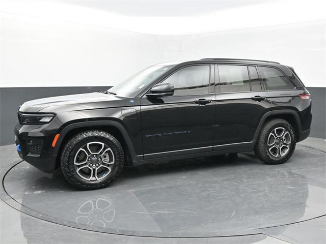 2022 jeep grand cherokee 4xe trailhawk