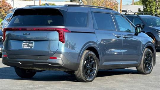 2025 Kia Carnival